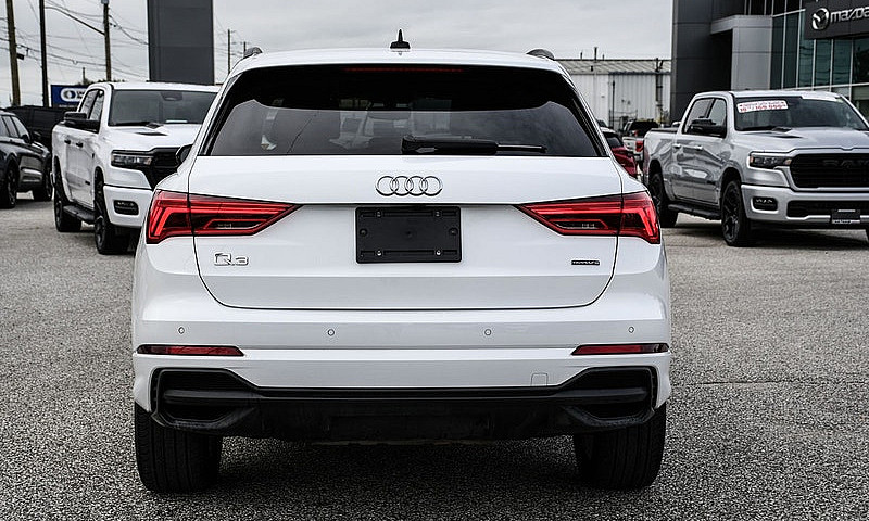 2024 Audi Q3 Komfort...