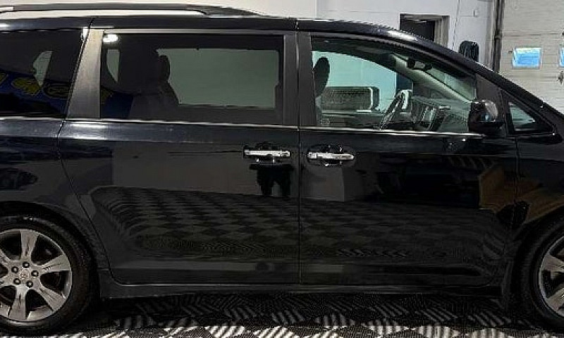 2015 Toyota Sienna S...
