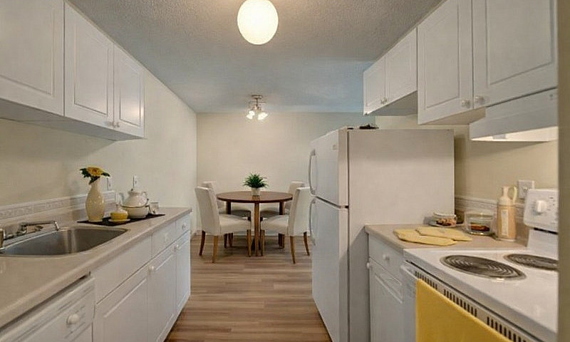3 Bed X 1 Bath Apart...