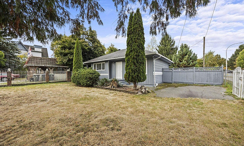 8495 164 Street Surr...