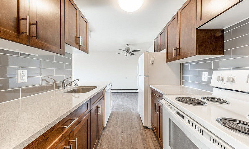 134 River Ave- River...