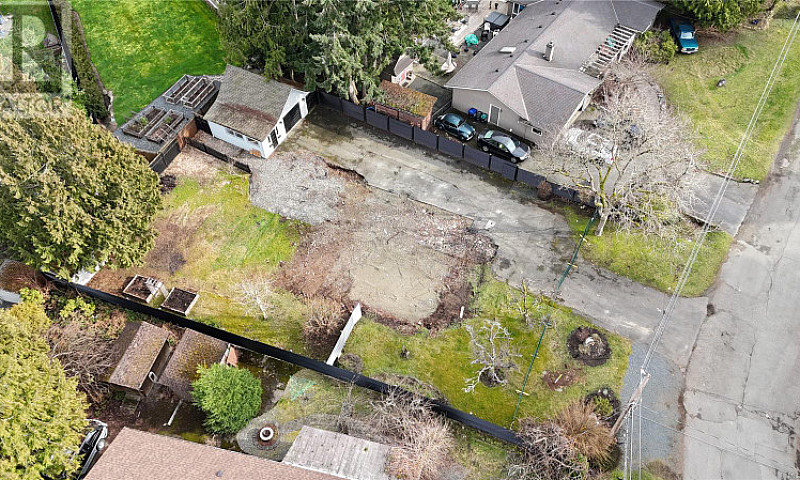 1046 Sabine Rd Parks...