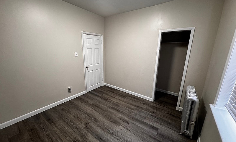 480 Langside - 1 Br ...