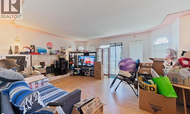 4366 Venables Street...
