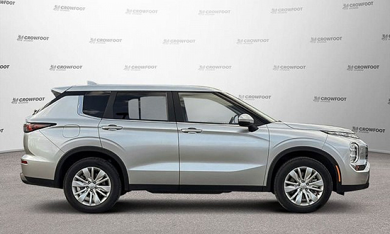 2025 Mitsubishi Outl...