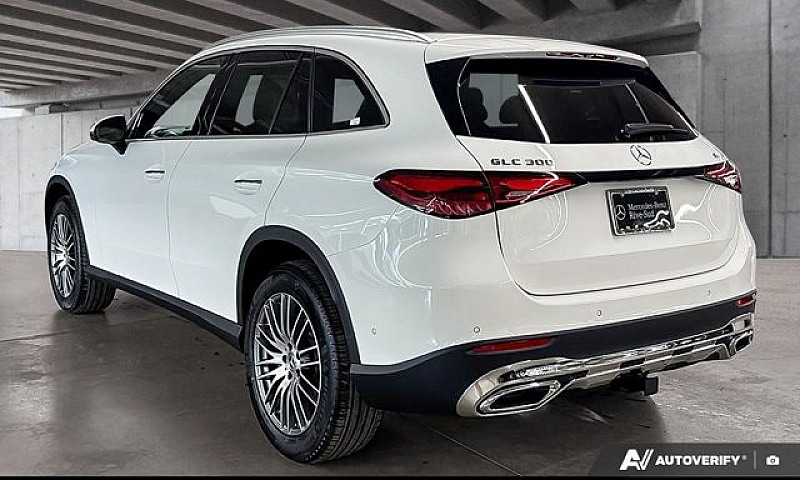 2027 Mercedes-Benz G...