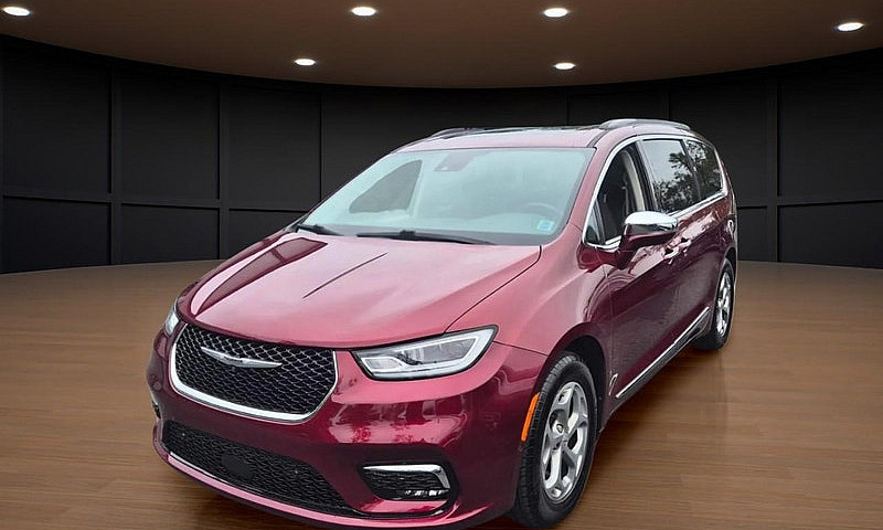 2022 Chrysler Pacifi...