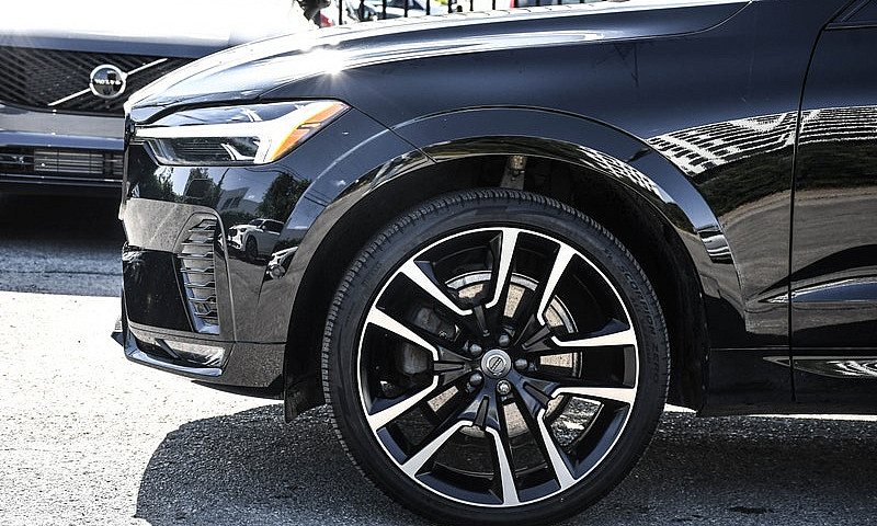 2023 Volvo Xc60...