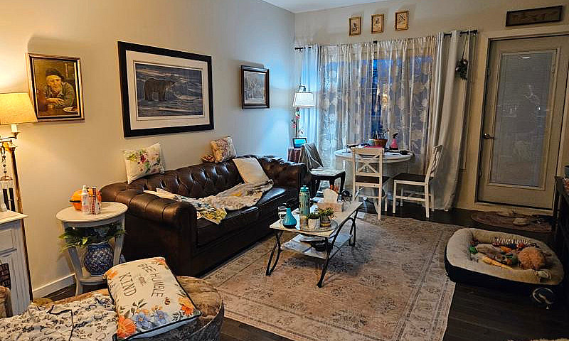 2 Beds, 2 Baths Cond...