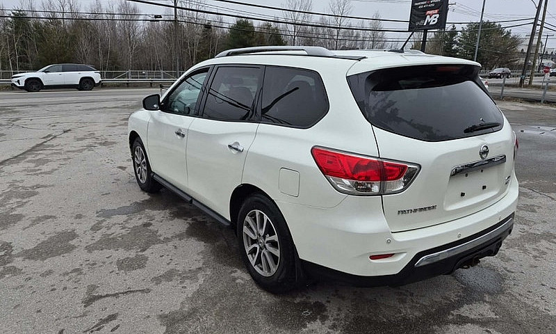 2015 Nissan Pathfind...