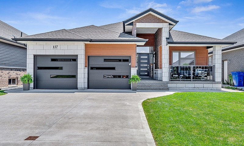 157 Townsview...