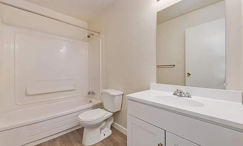 Modern Apartments Wi...