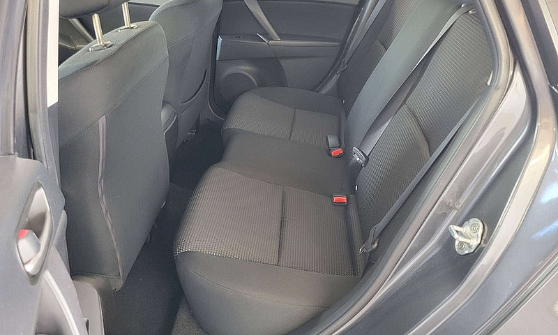 2012 Mazda 3 Gx...