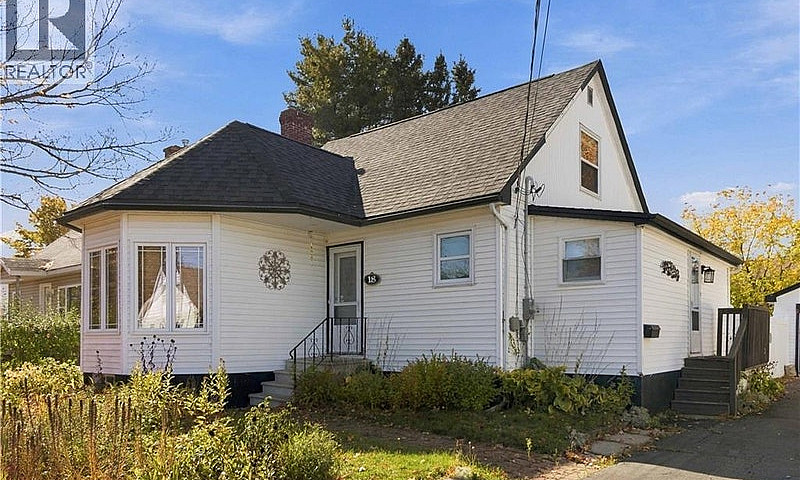 18 Lynwood Drive Mon...