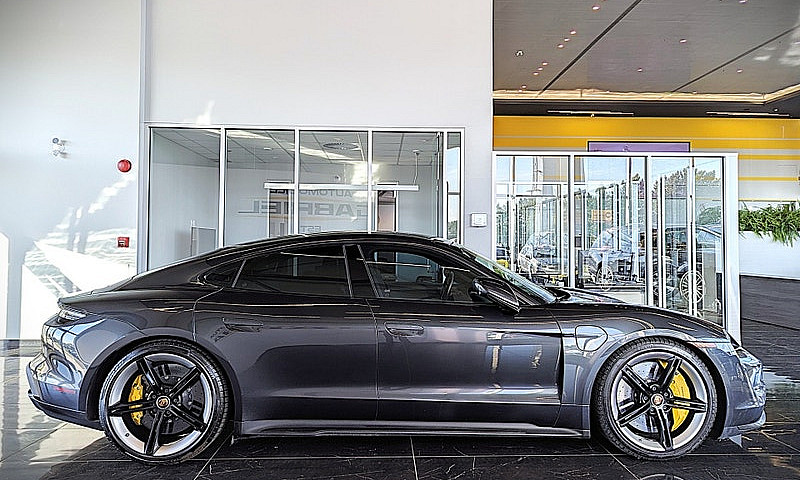 2020 Porsche Taycan ...