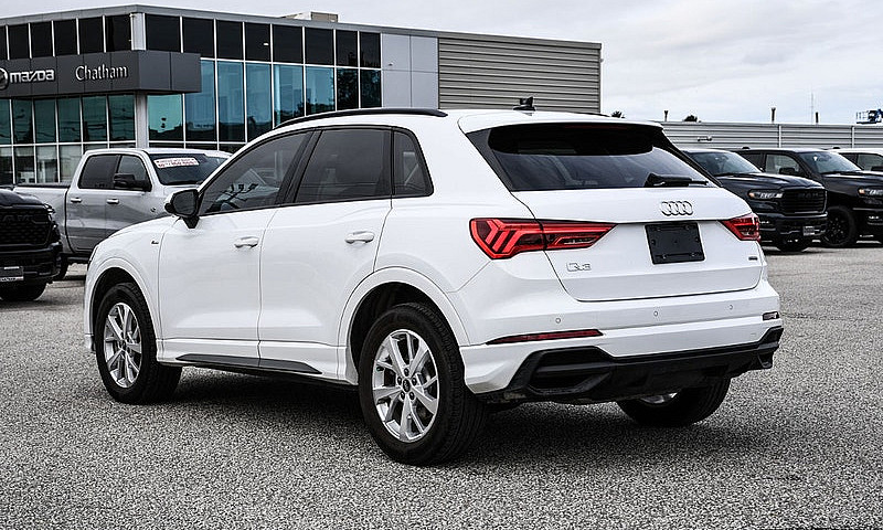 2024 Audi Q3 Komfort...