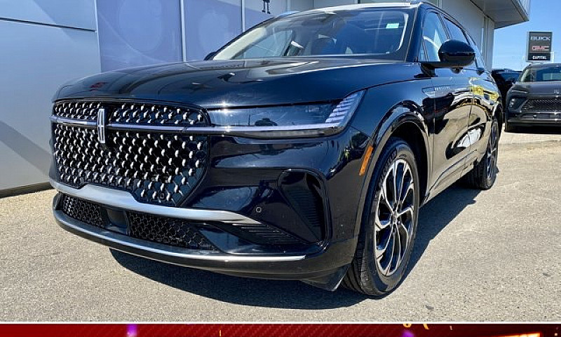 2025 Lincoln Nautilu...