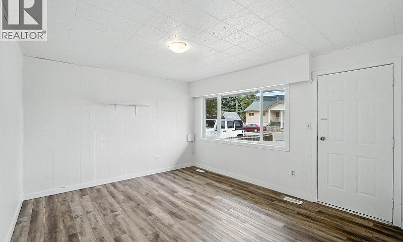 2564 Coutlee Avenue ...