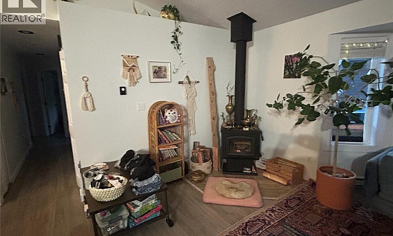 2550 Sooke River Rd ...