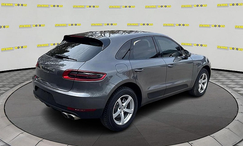 2017 Porsche Macan A...