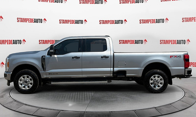 2023 Ford Super Duty...