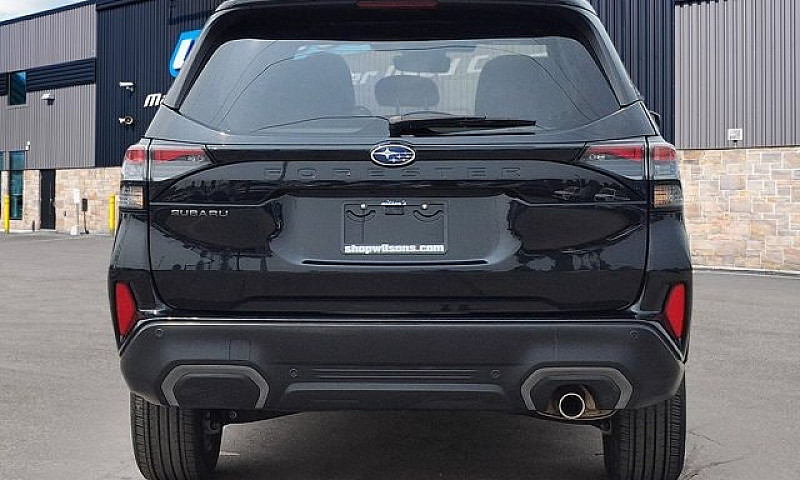2025 Subaru Forester...
