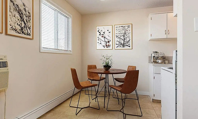 Modern Apartments Wi...
