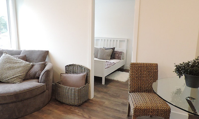 Beautiful 1 Bedroom ...