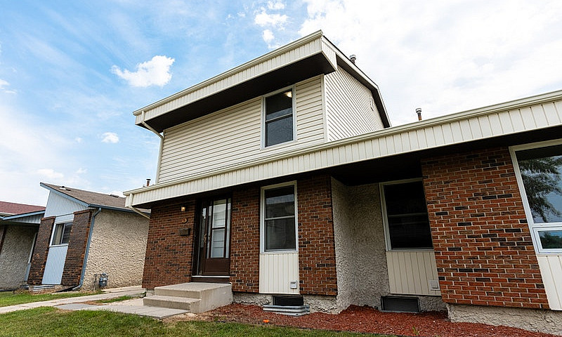 75 Oak Park Walk - T...