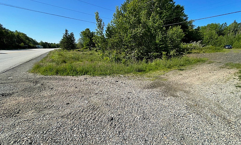 2.25 Acres With Driv...
