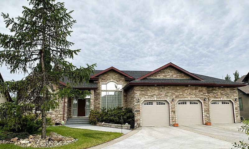 Exceptional Luxury H...