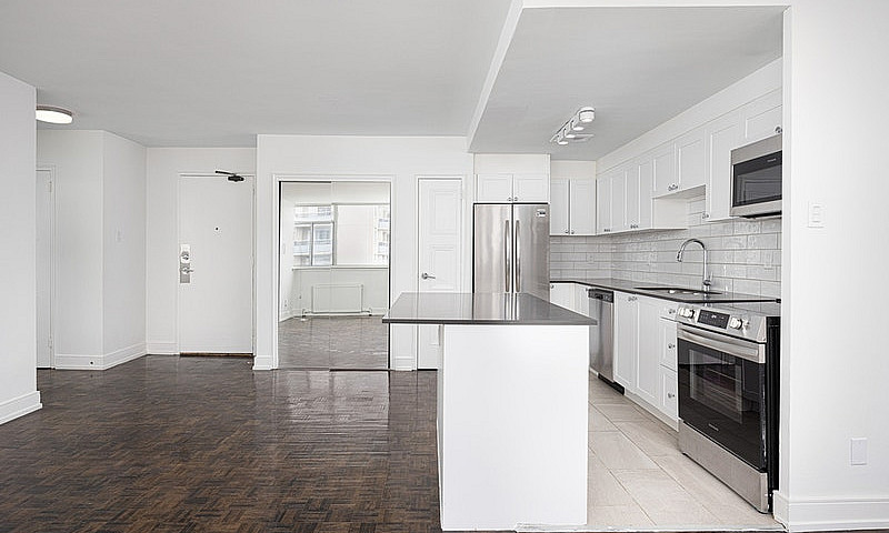 Studio Apartment For...