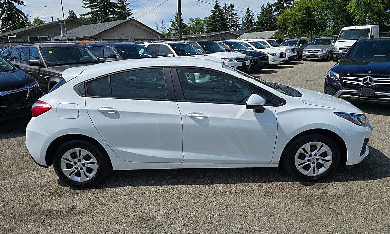 2019 Chevrolet Cruze...