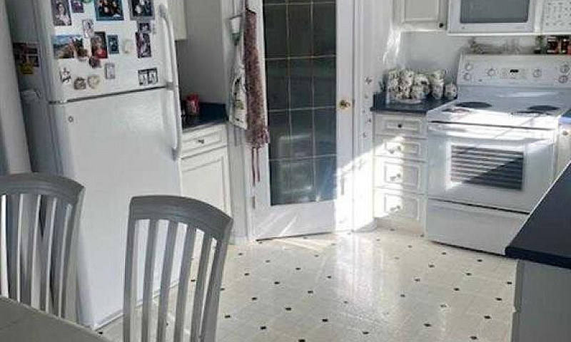 411 1St Street  Ne M...