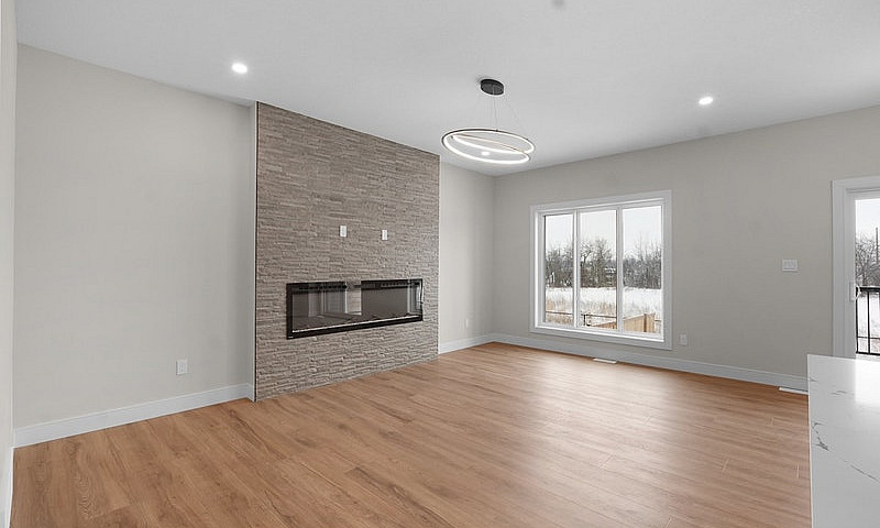Westpark 3 Bed 2.5 B...