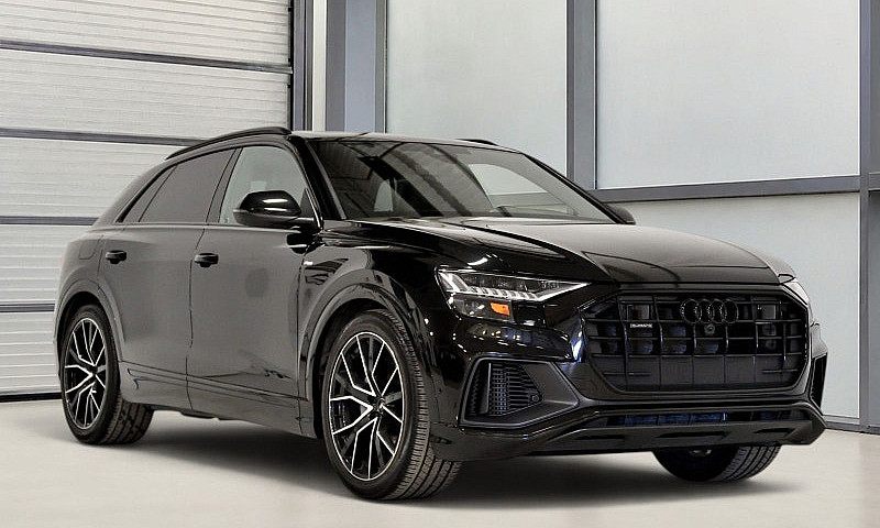 2022 Audi Q8 Technik...