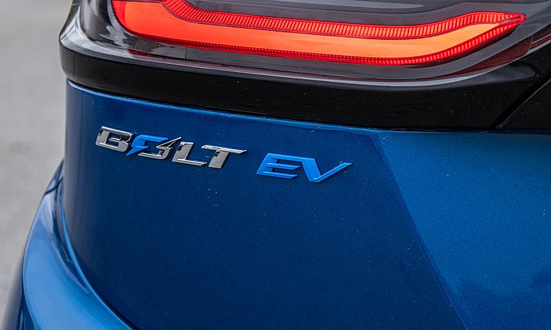 2023 Chevrolet Bolt ...