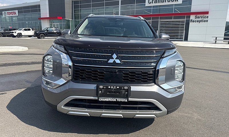 2023 Mitsubishi Outl...