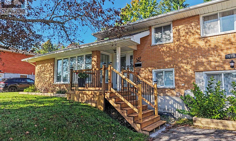 673 Laurentian Avenu...