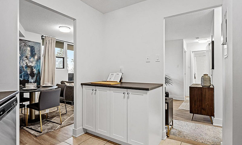2 Bedroom Apartment ...