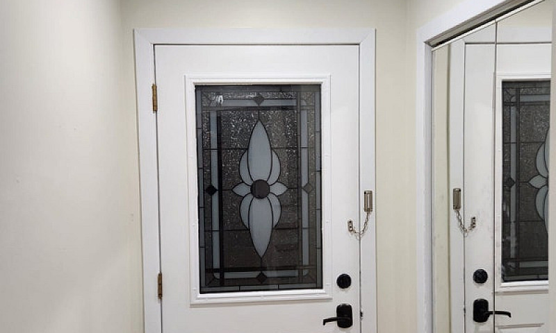 House For Rent In La...