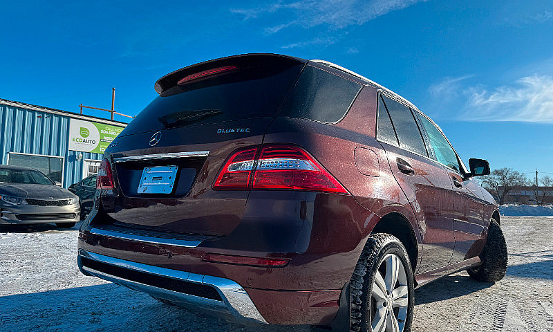 2013 Mercedes-Benz M...