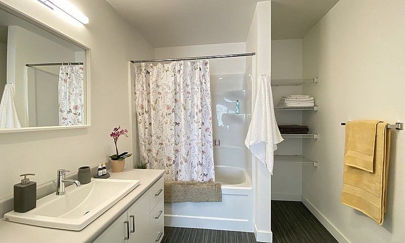 98 Market - 2 Bedroo...