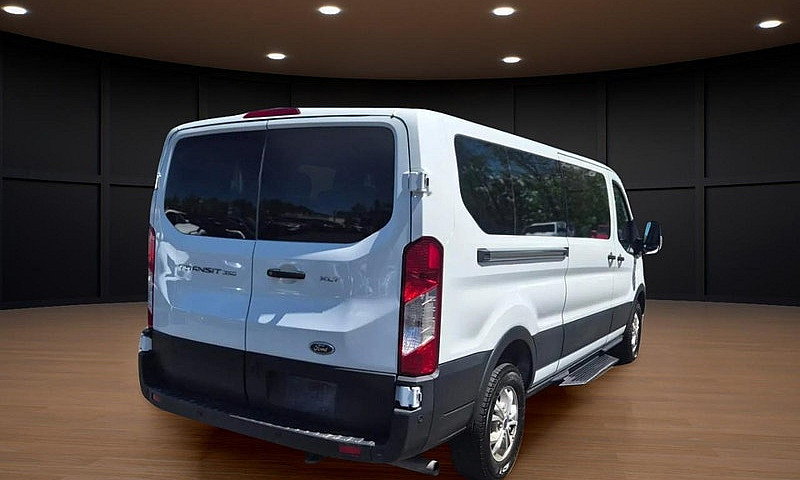 2022 Ford Transit-35...