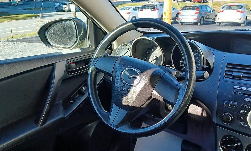 2011 Mazda 3...
