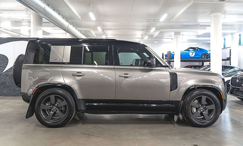 2024 Land Rover Defe...