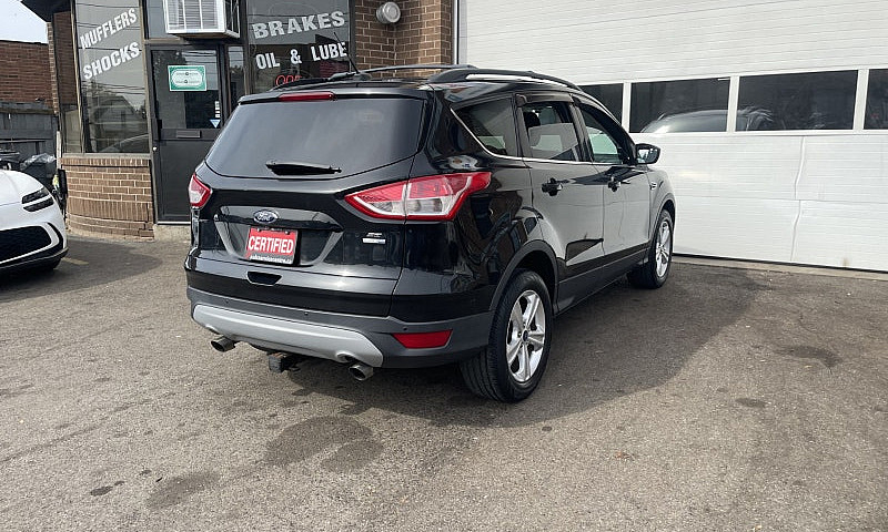 2014 Ford Escape Awd...
