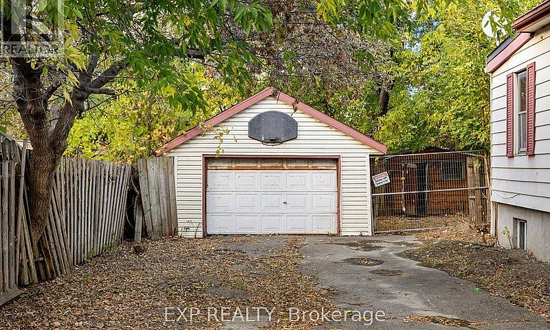 137 Glynn Avenue Ott...