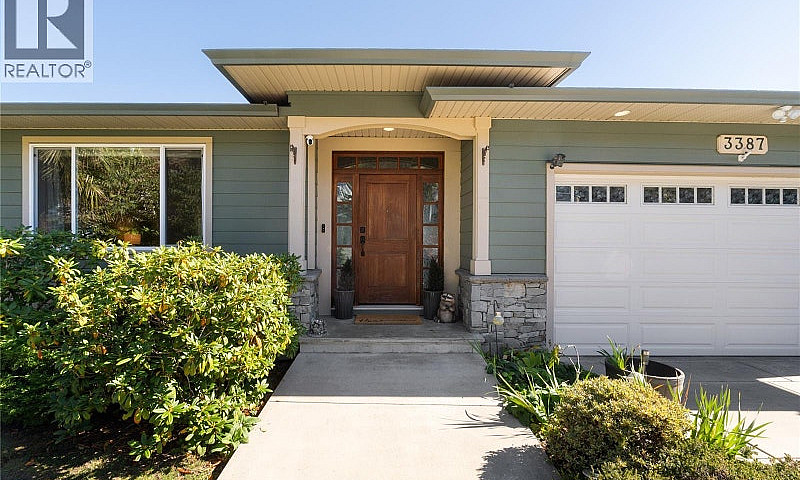 3387 Haida Dr Colwoo...