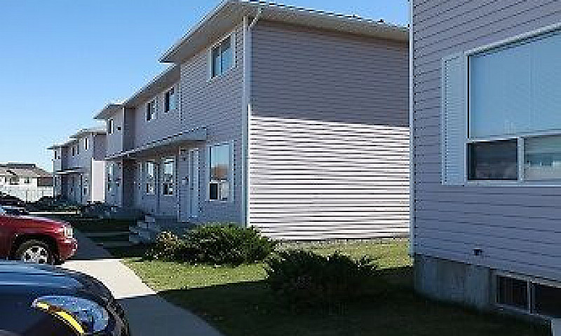 3 Bedroom Townhouse ...